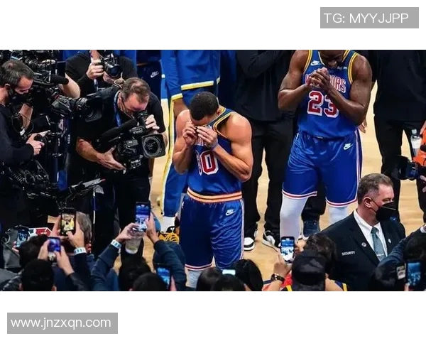 爱哭的足球球星:从情感释放到竞技实力背后的心路历程 爱哭的足球球星:从情感释放到竞技实力背后的心路历程