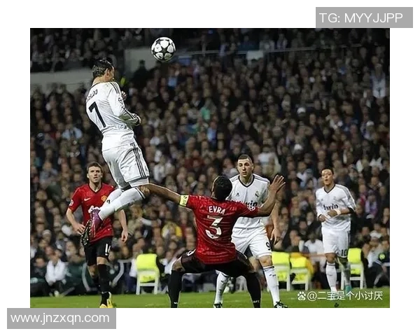 足球传奇球星点球绝技大赏:从梅西到C罗的巅峰时刻与无解技巧 足球传奇球星点球绝技大赏:从梅西到C罗的巅峰时刻与无解技巧