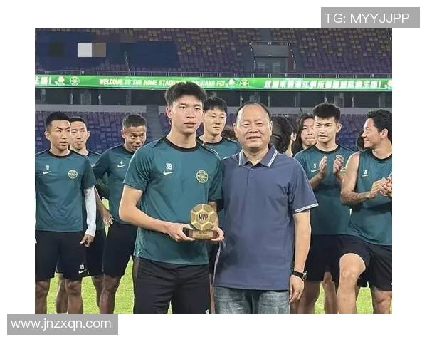 中国足球忽视的天才球星:为何他们未能在国家队崭露头角 中国足球忽视的天才球星:为何他们未能在国家队崭露头角